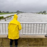 Le fleuve est sorti de son lit dans la vallée du Rhin saint-galloise lundi. La situation s'est calmée entretemps (archives).